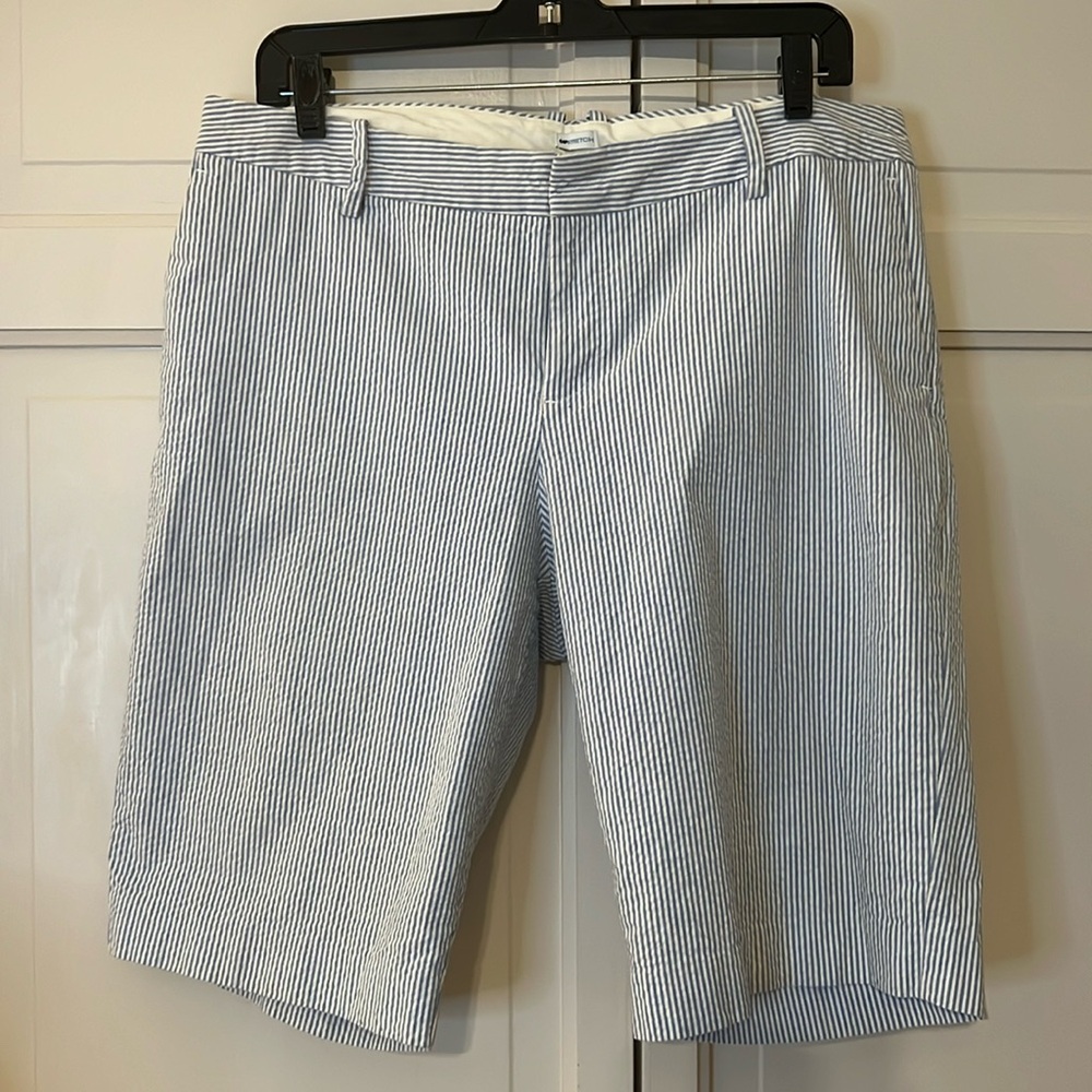 Gap Sear Sucker Shorts